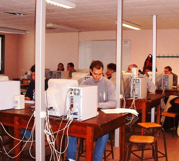 Les étudiants AgroTIC au travail en 2007